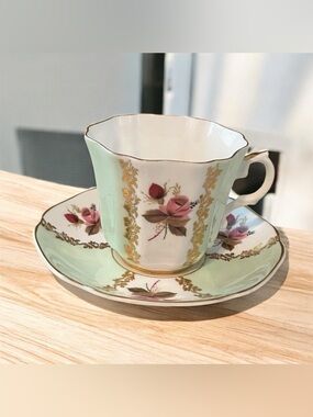 Royal Grafton Fine Bone China Roses Mint Green Teacup Saucer Set Gold Trim
